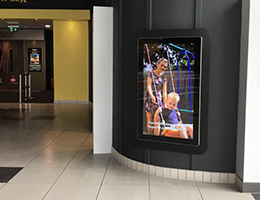 Digital Signage - DOOH OOH Focal Media